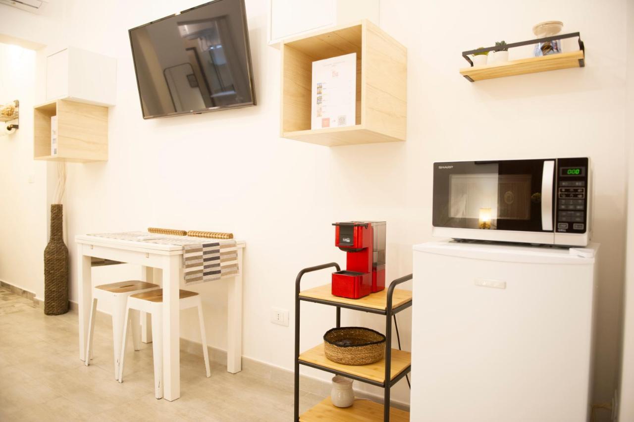 Casetta N.56 Smart & Mini Apartment Bari Exterior photo